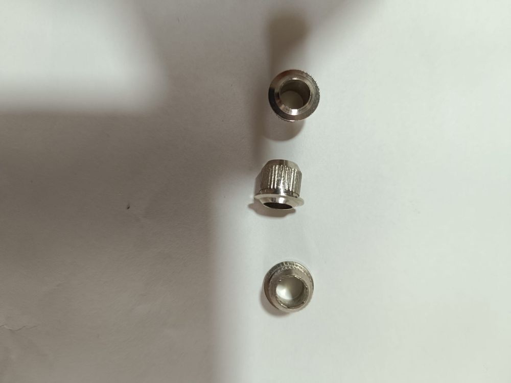 2 Bushings de afinadores (tuners) de guitarra
