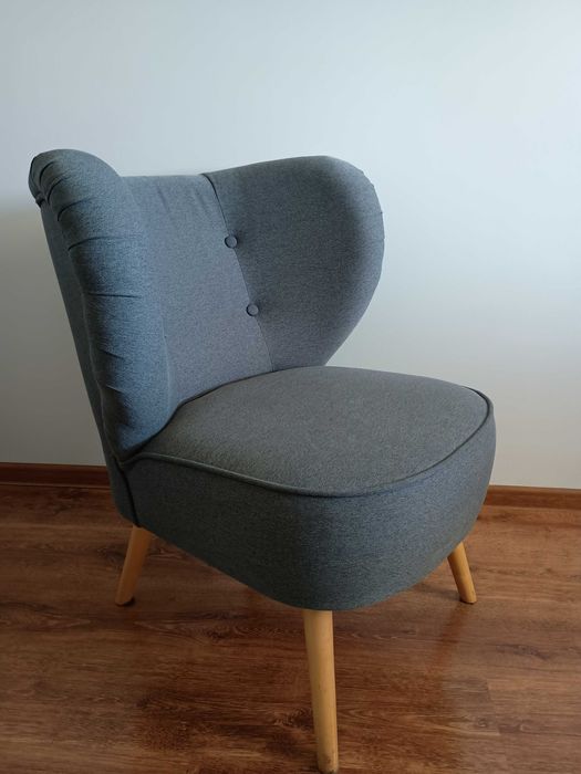 Szary fotel uszak Ikea GUBBO