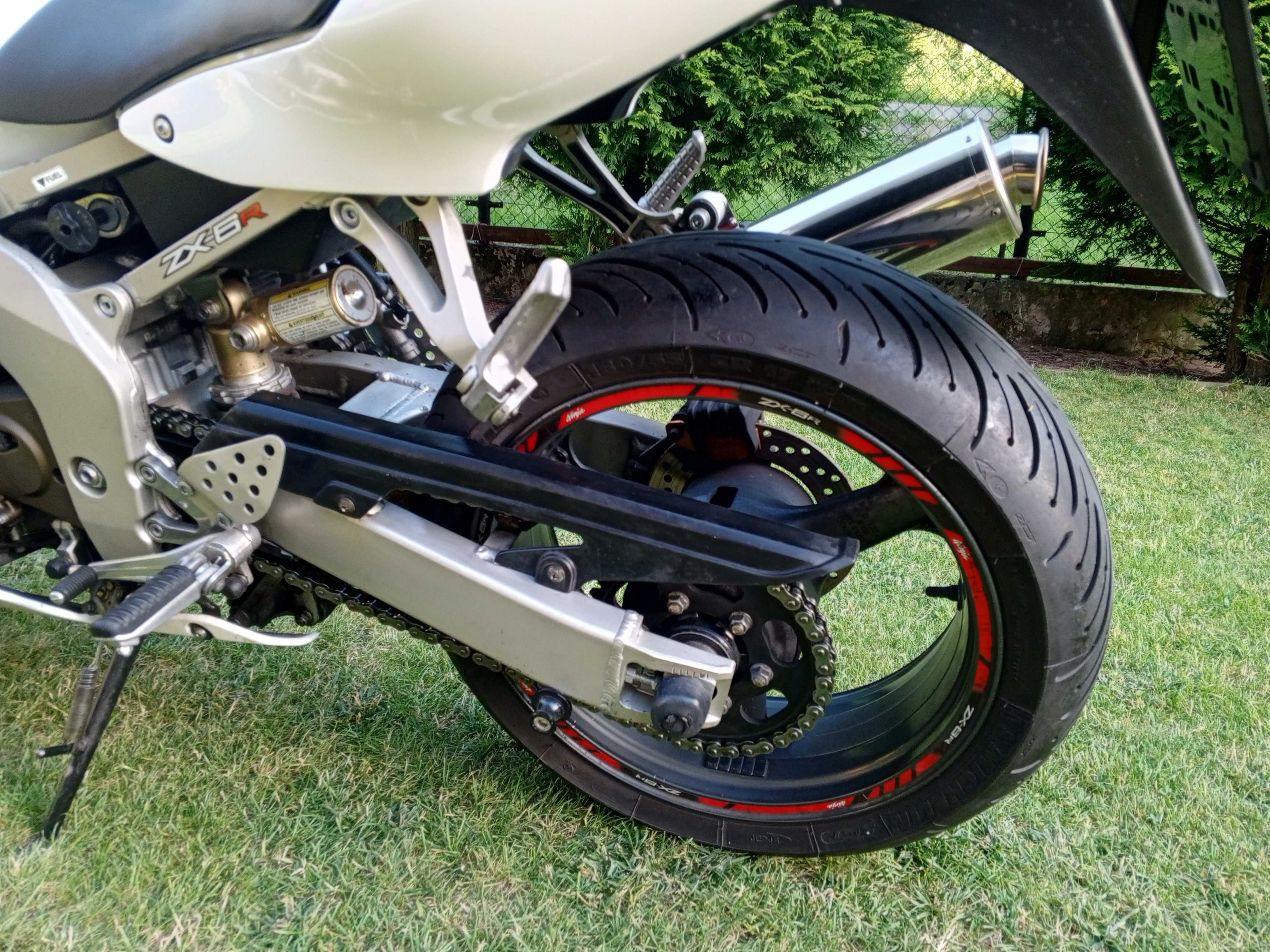 Kawasaki Ninja zx6r