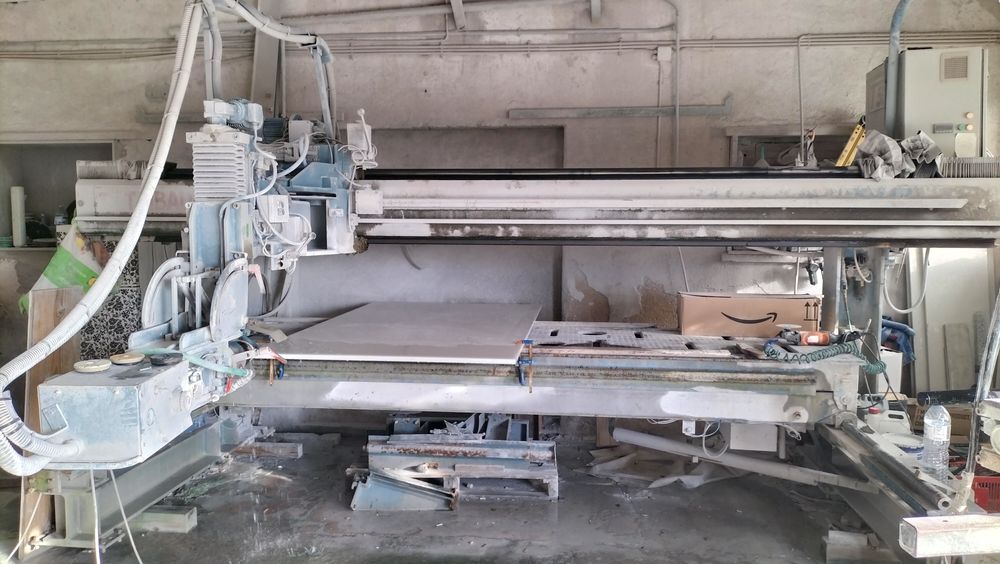 THIBAUT T 50. Corte multifunções