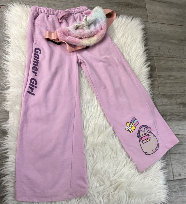 Pusheen spodnie szeroka nogawka 134 różowe bawełna