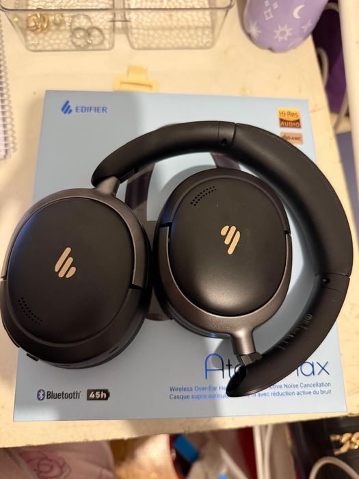 Headphones Edifier Atom Max