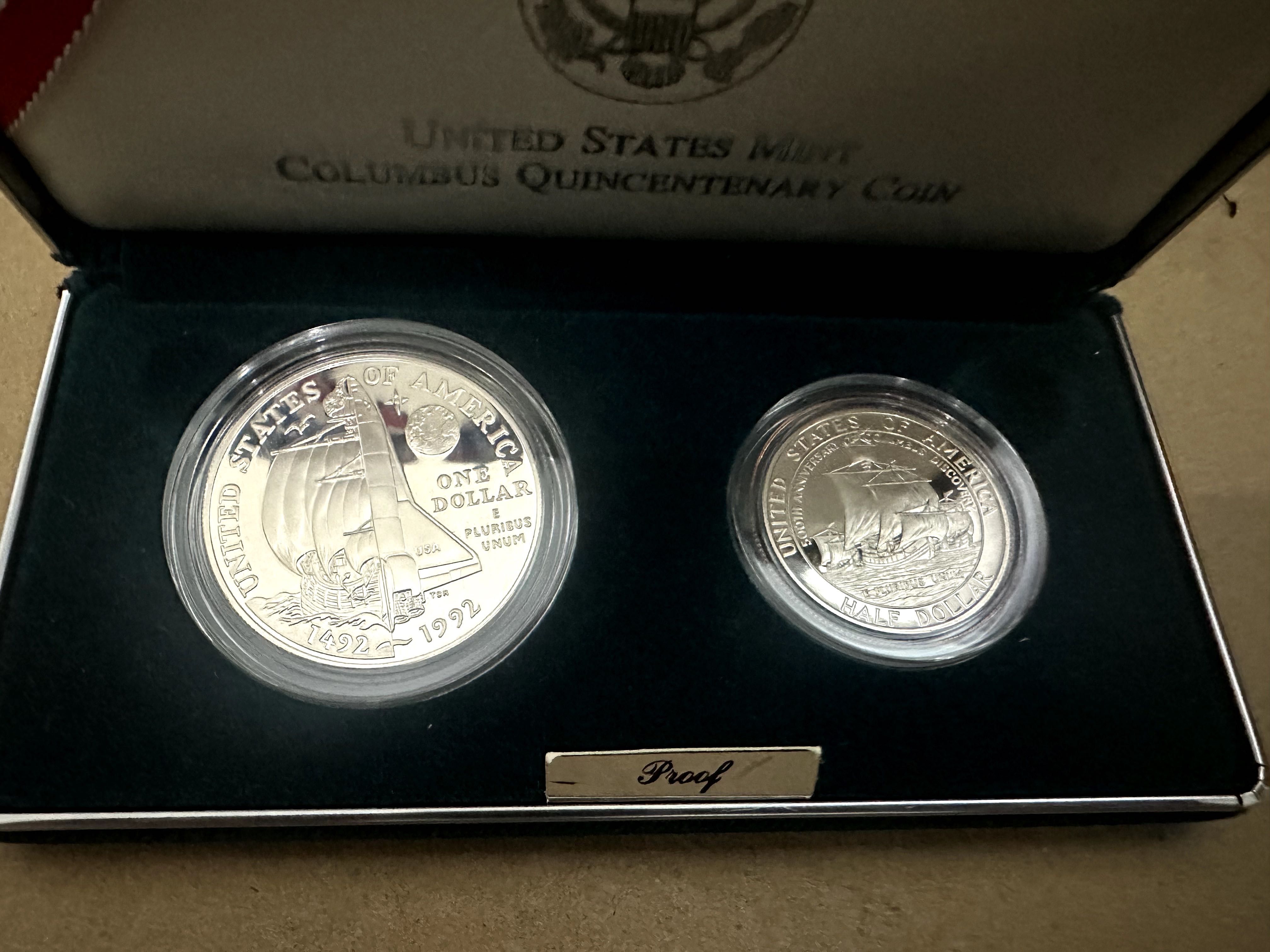 Estojo 1 992 Columbus Quincentenário 2 moedas Proof com dólar de prata