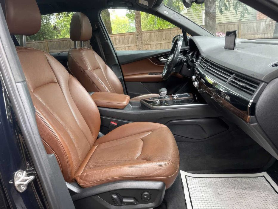 Audi Q7 quattro Premium Plus      2017