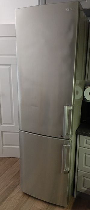 Lodówka LG  203 cm