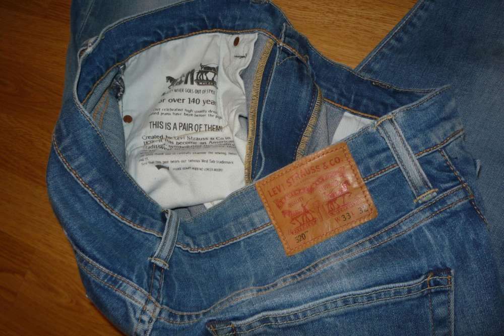 Spodnie jeans męskie roz L, XL , W33L32 * Levis 520