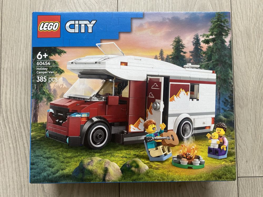 Nowe LEGO City Wakacyjny kamper pełen przygód 60454