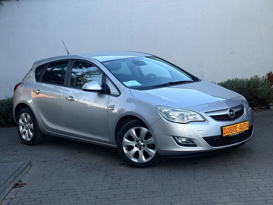 Opel Astra Hak! Śliczna! Benzynka! 1.4i 120km! Klima! Grz fotel grz kierownica