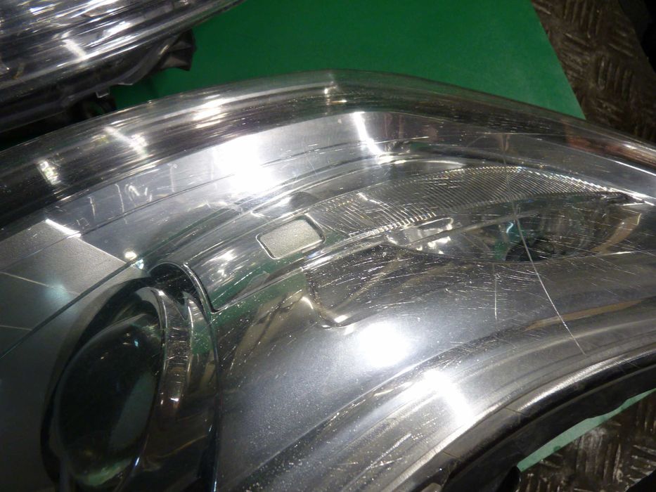 Citroen C5 III X7 Lampa Prawa lewa skretny  Xenon Europa MASKA KGNC