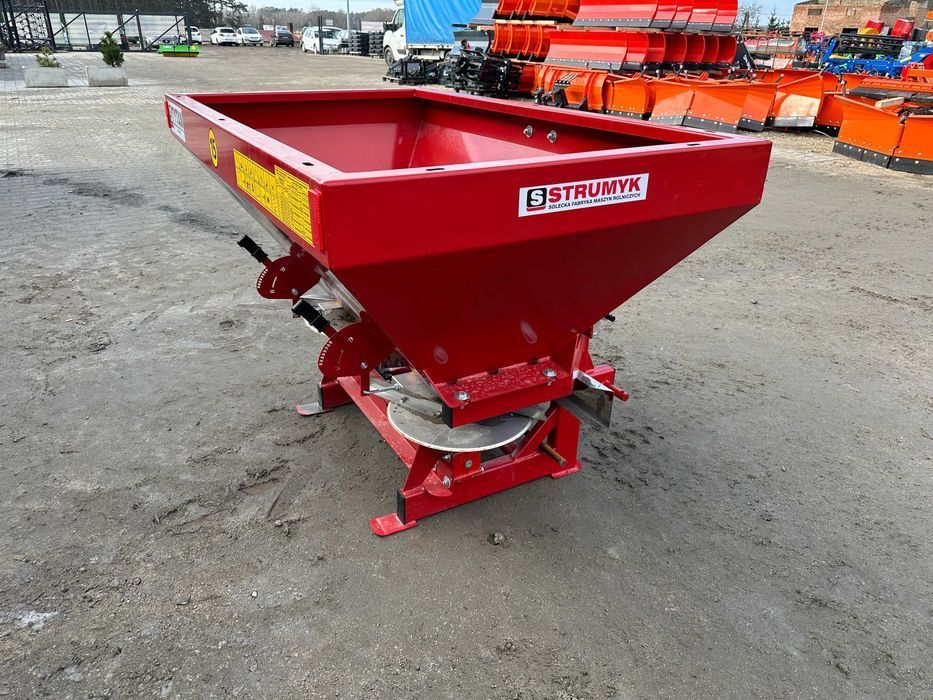 Rozsiewacz do nawozu STRUMYK - 400L 600L 800L 1000L 1200L 1400L 1600L