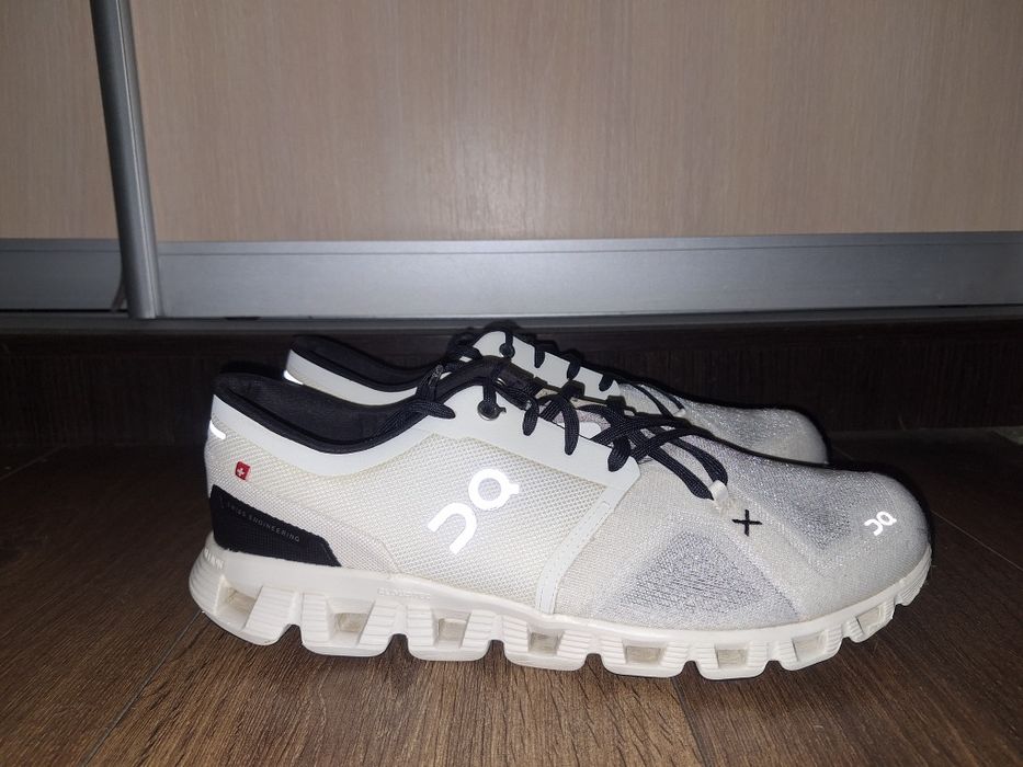 Кросівки On Running Cloud X 45 розмір