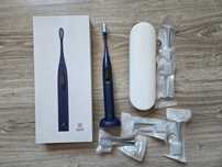 Szczoteczka Oclean X Pro + etui + końcówki, stan BDB