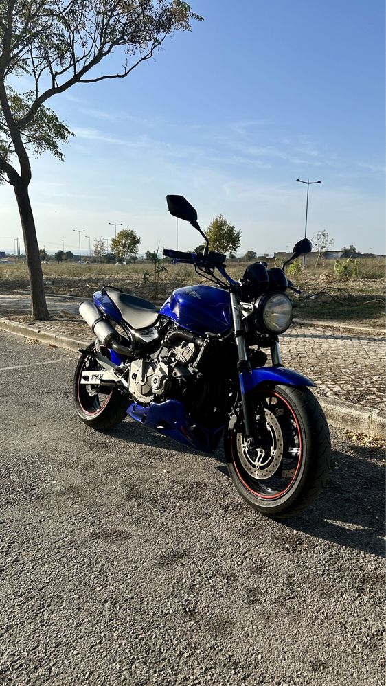 Honda Hornet 600cc 35KW LIVRETE A2.