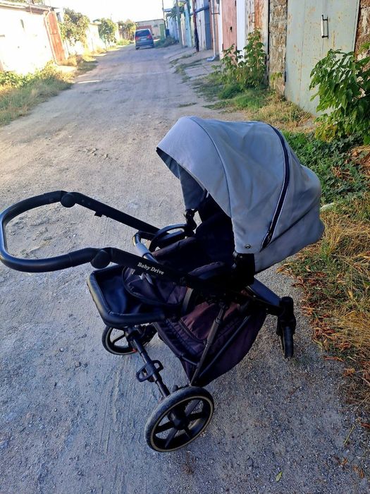 Продам коляску 2 в 1м в отличном состоянии