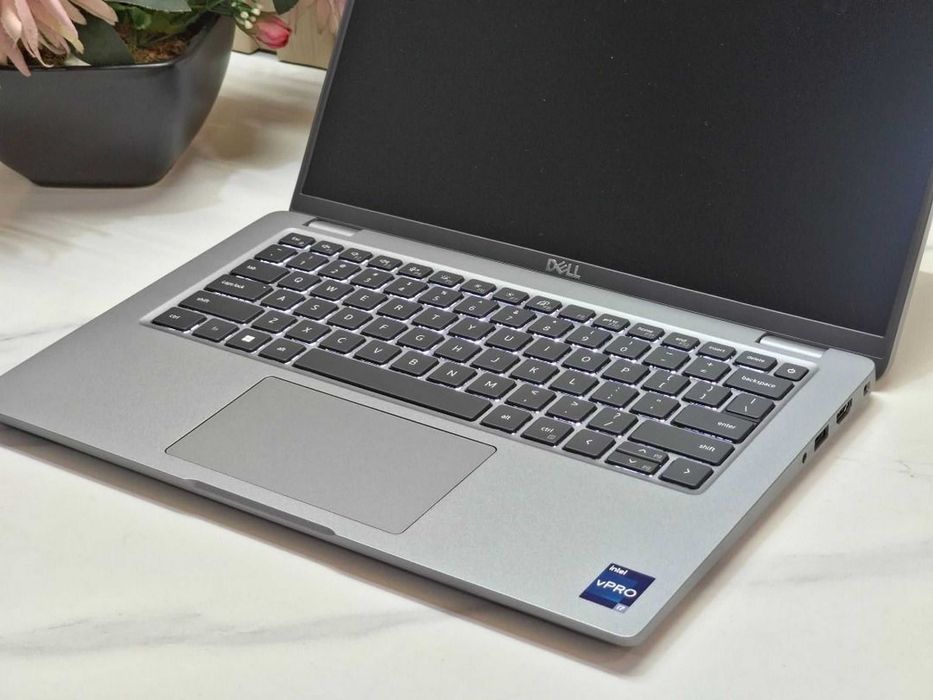 Dell Dodecacore 14" i7/16GB/500Nvme série Profissional
