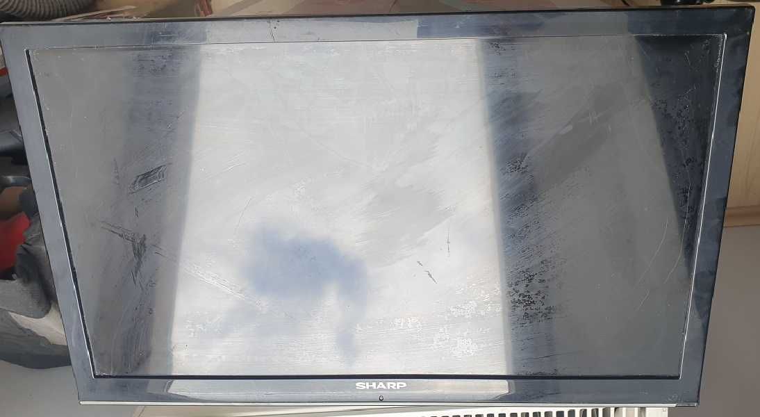 telewizor Sharp model LC24LE250V-BK