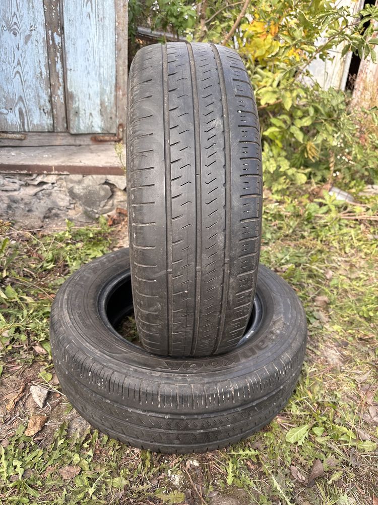 Пара шин 215/65 R16 C, чудовий стан, з Європи , без дефектів