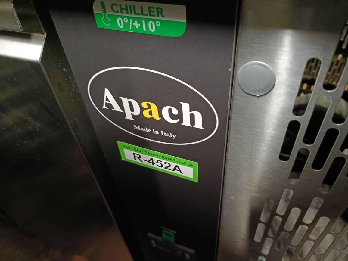 Холодильний стіл apach AFM03