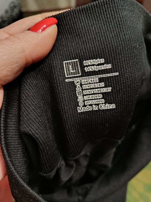 Моделюючи лосини пуш ап