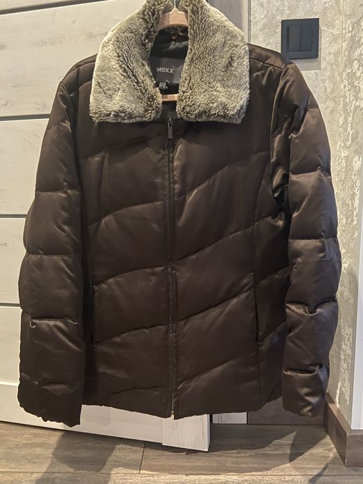 Жіноча куртка, пальто, пуховик