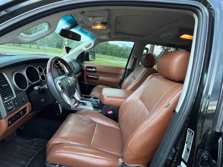 2016 Toyota Sequoia
