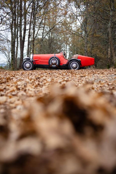 Tributo Bugatti homologado e matriculado
