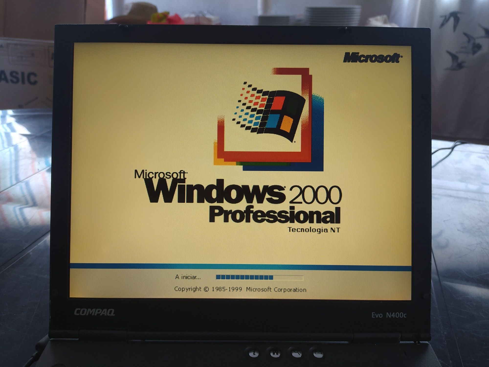 Portátil COMPAQ Evo N400c Pentium III