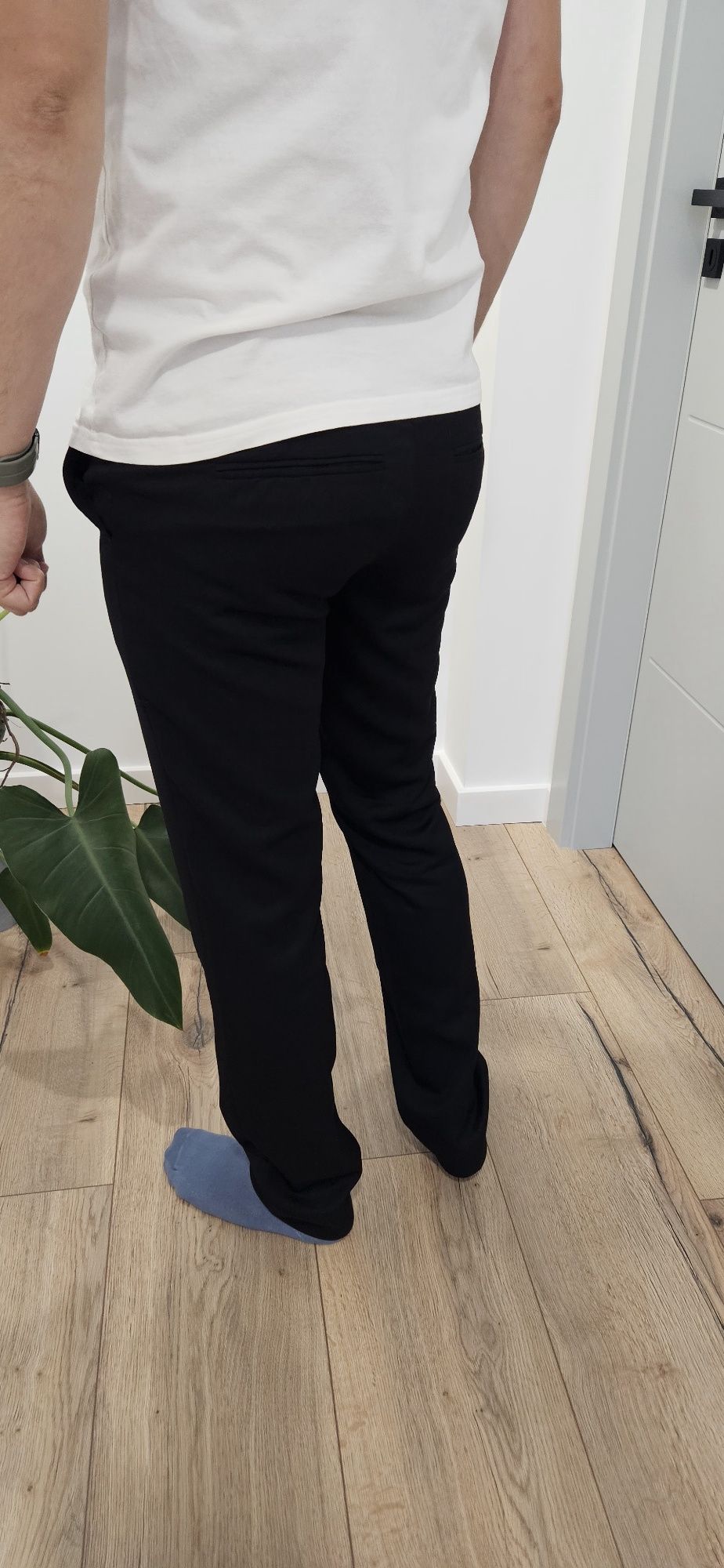 Spodnie garniturowe 48 slim fit Reserved  czarne  męskie