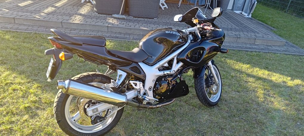 Suzuki SV 650 . Niski przebieg.