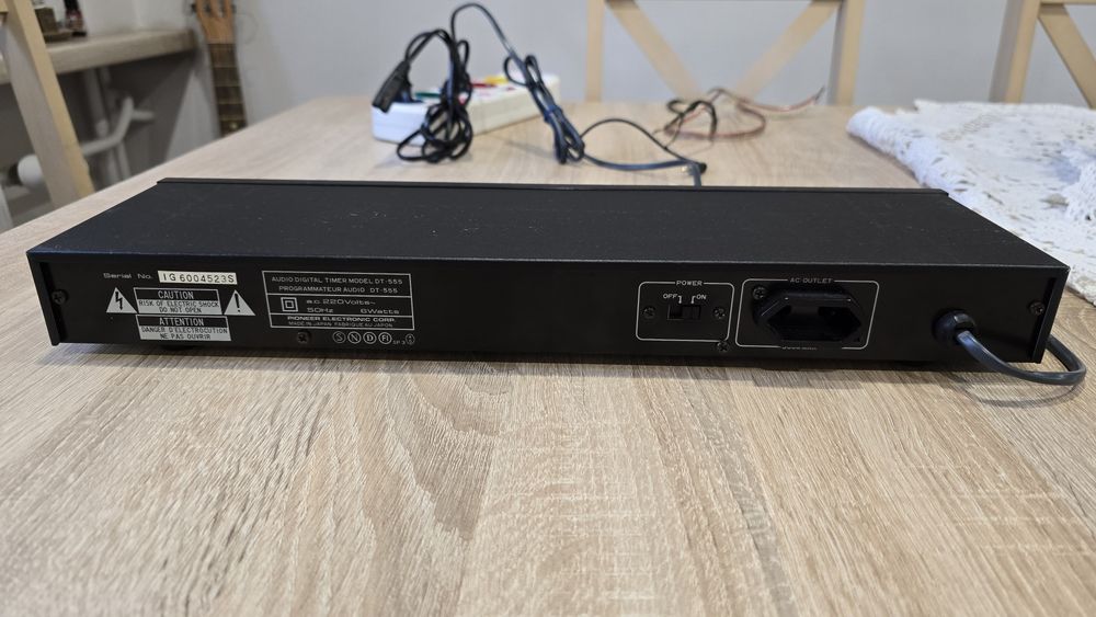 Pioneer zegar DT-555