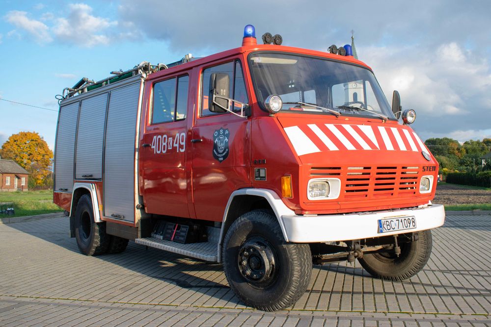 Samochód pożarniczy STEYR 690