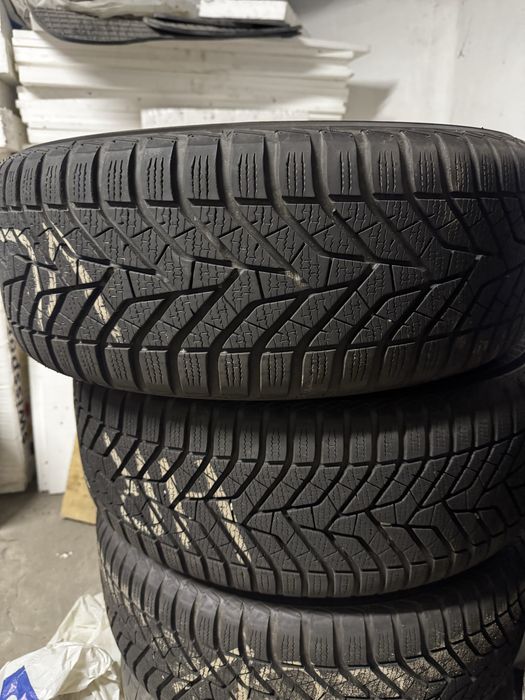 Opony yokohama bluearth winter 225/50 24 r