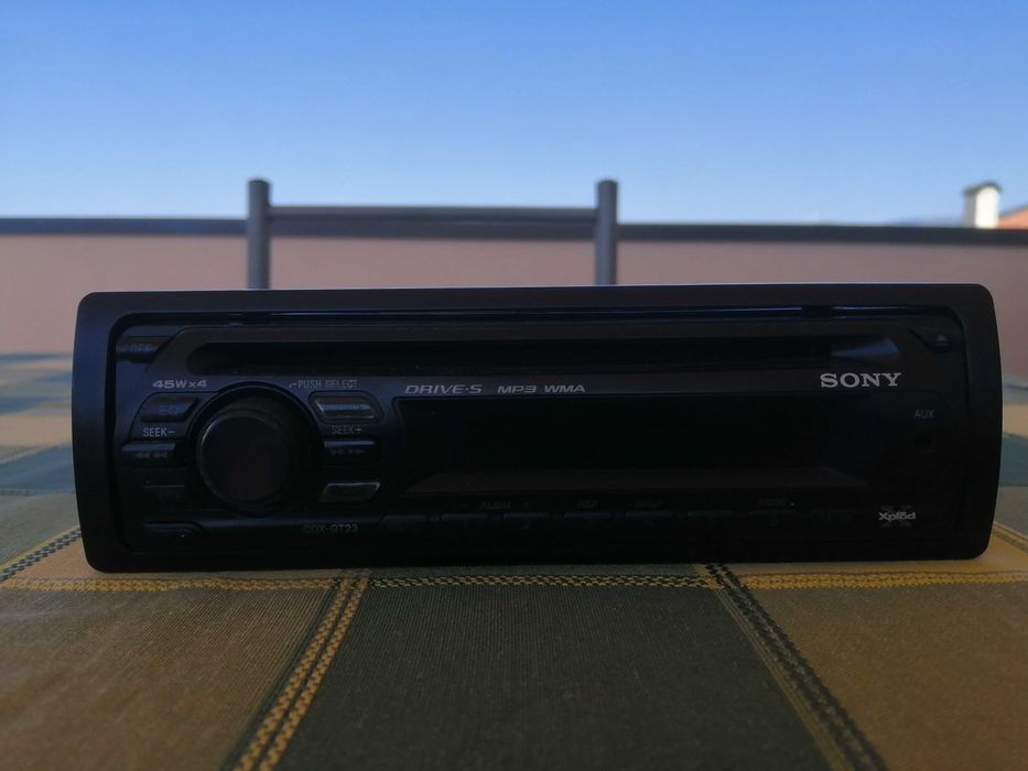 Auto rádio Sony CDX-GT23