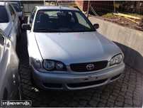 Toyota Corolla 99 para peças