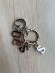 Porta-chaves dourado Guess