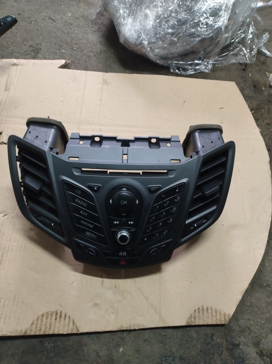 Moduł sterowania radia Ford Fiesta MK7