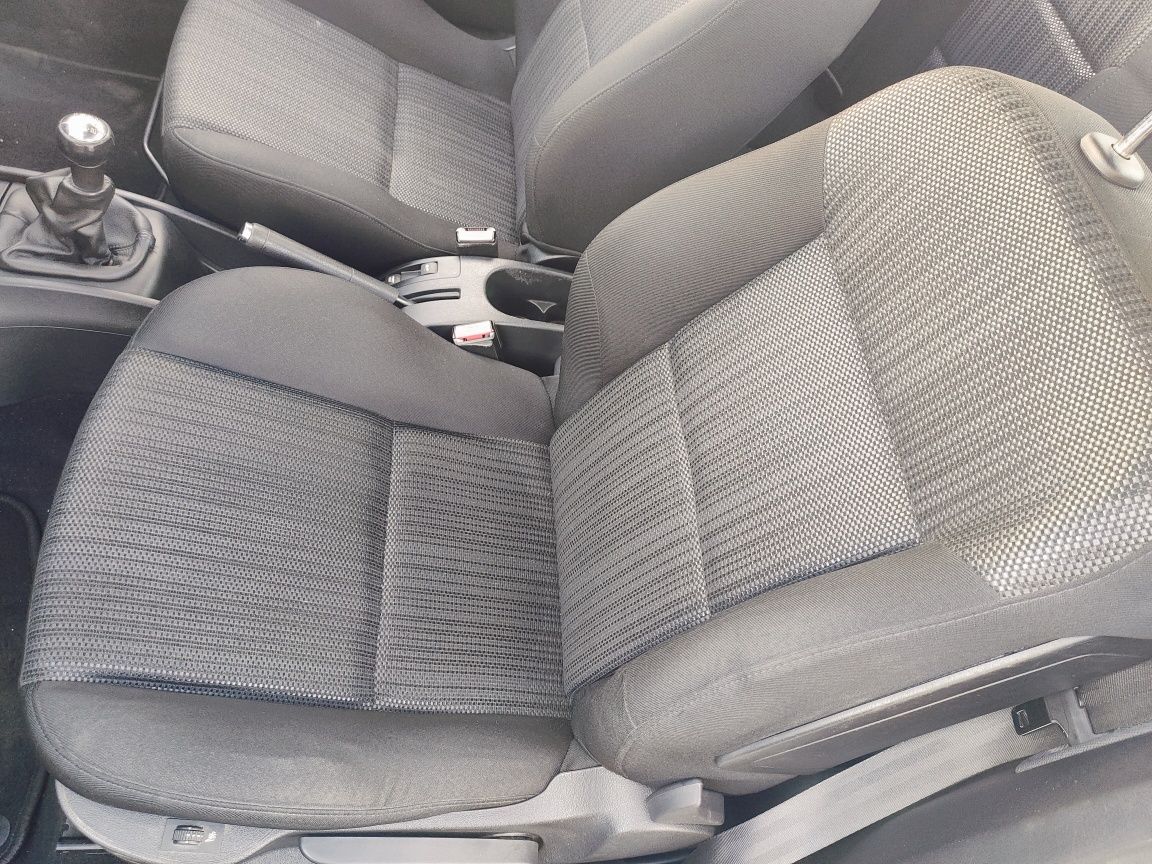 Peugeot 207cc 2014