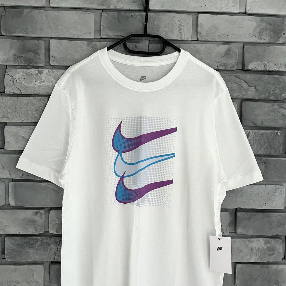 Koszulka t-shirt nike central swoosh tee logo biala white tech drill