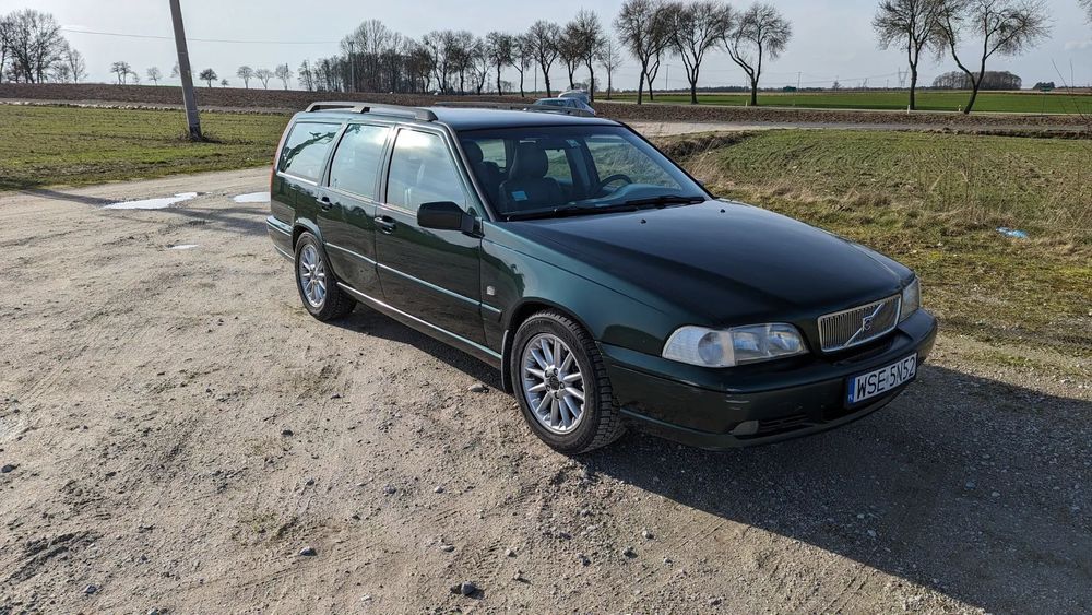 Volvo V70 2.3 T5 240KM Jasne skóry