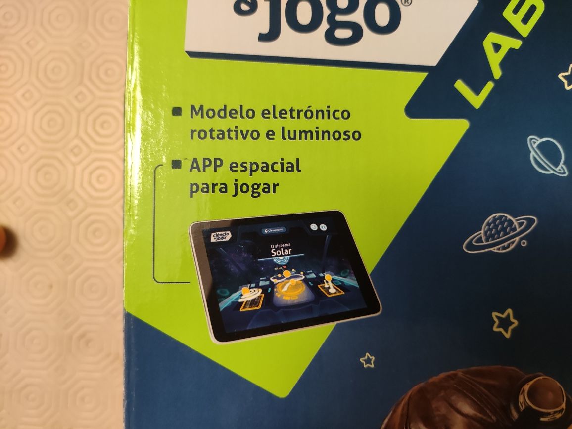 Jogo criança educativo sistema solar clementoni