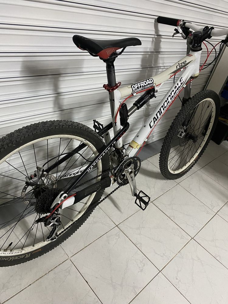 Bicicleta Cannondale lefty