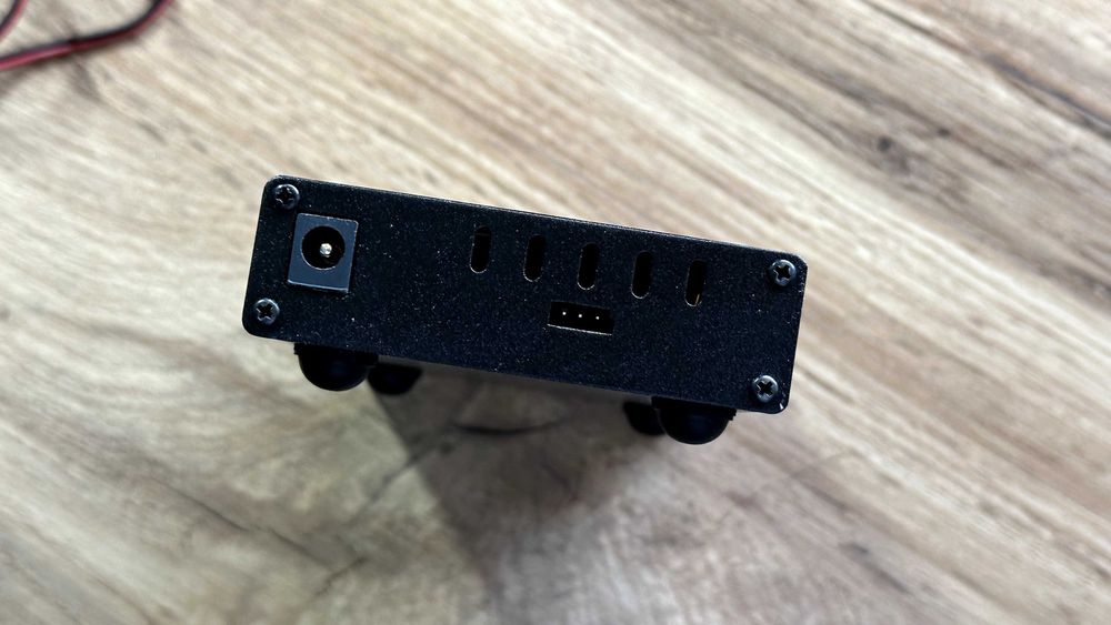 Зарядка для акумуляторів та батарейок - Super Multi Charger B6V8 50w