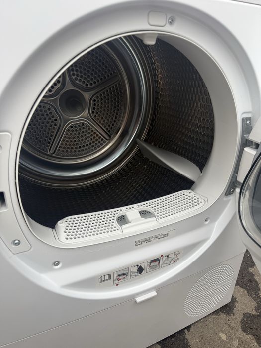 Сушильна машина Siemens WT45RWA1