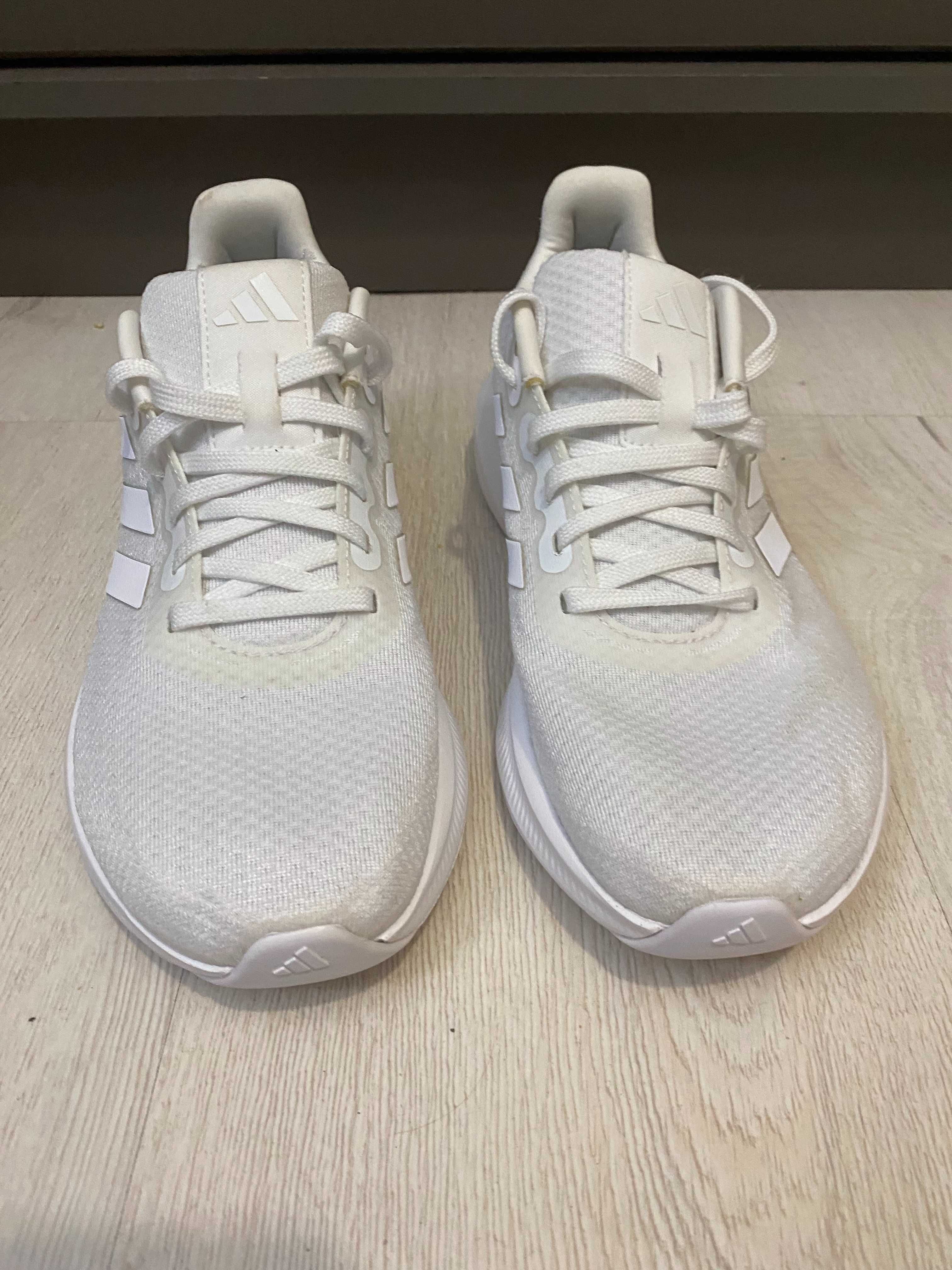 SUPEr Stan adidas Buty do biegania adidas runfalcon 3.0 białe