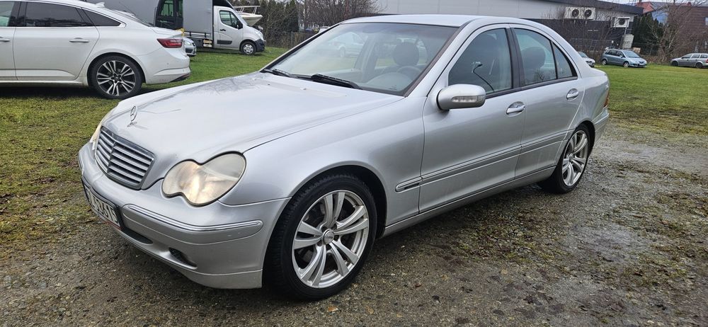 Mercedes C klasa 2003r 2.6 v6 benzyna z gazem