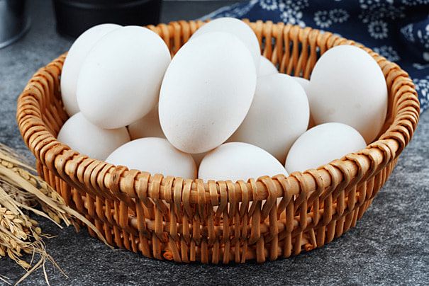Гусяче інкубаційне яйце Біла Горьківська