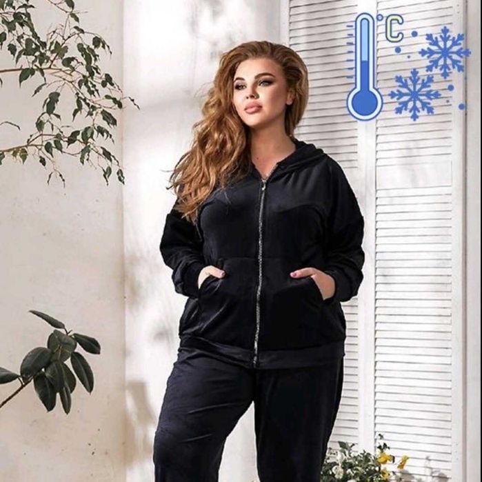 Жіночій костюм на меху