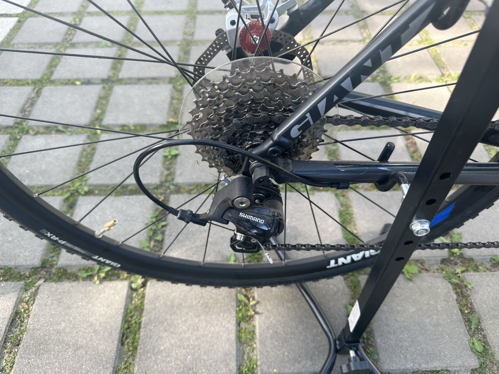 sprzedam rower gravel giant anyroad 2