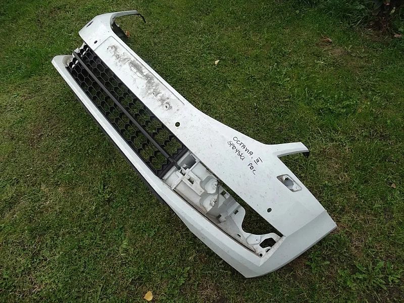 Zderzak przedni Skoda Octavia III Lift Spryski PDC