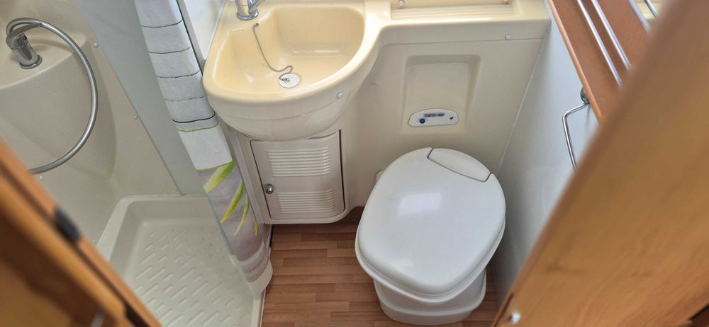 FORD TRANSIT 2.2 TDCI 140 CV - RIMOR - 6 LUGARES - 6 DORMIDAS